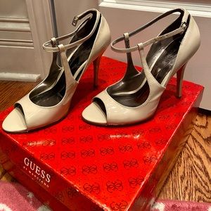 GWNAGA beige Guess Heels 👠